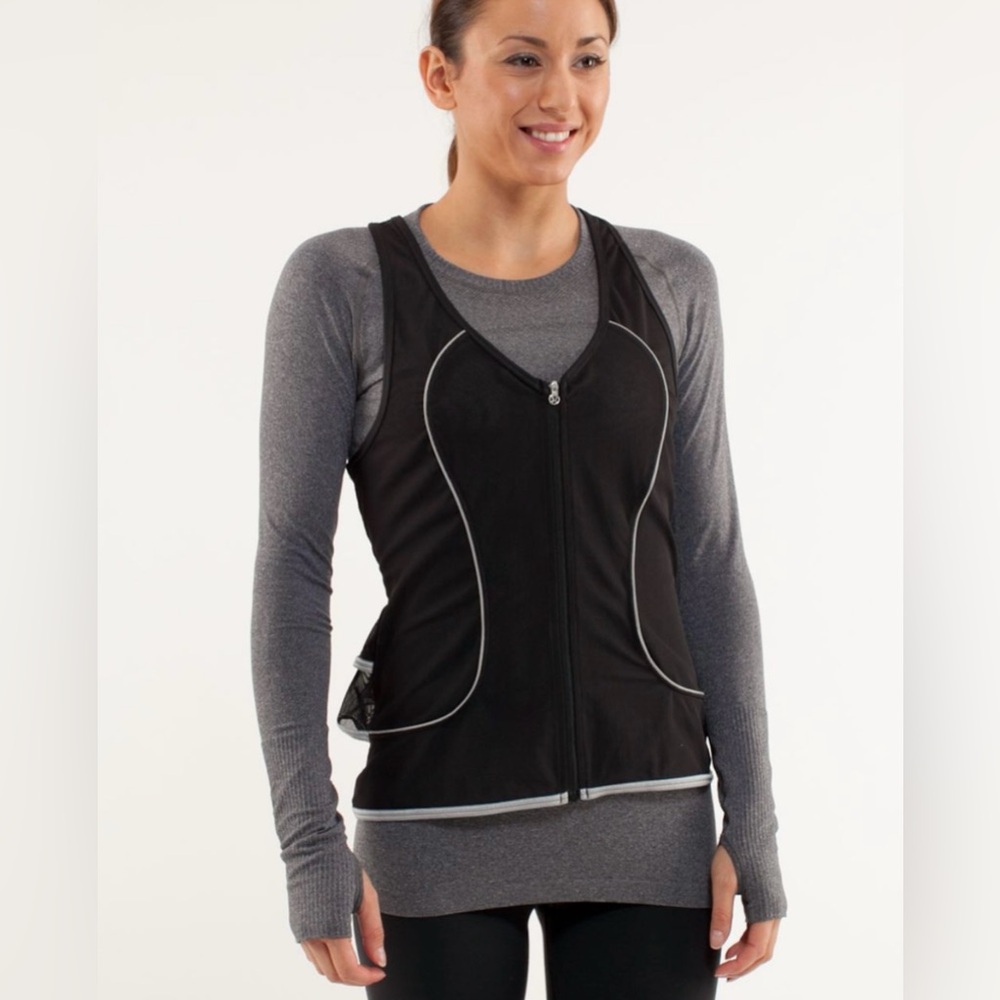 LULULEMON Lululemon Shine Your Heart Out Vest, Black, Size Small